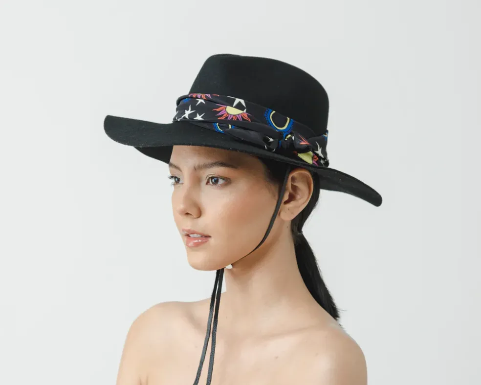Classic Long Brim Hat with fabric and adjustable leather band