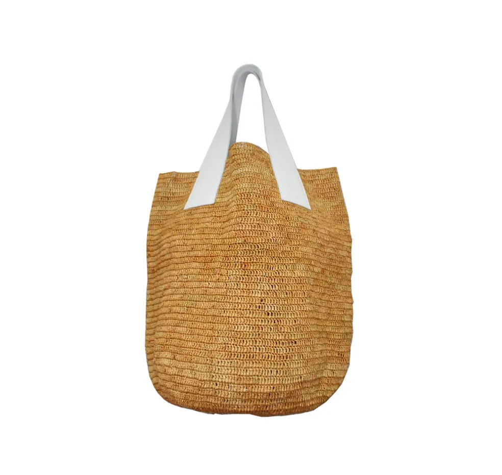 “El viajero” Soft And Flexible Woven Straw Bag