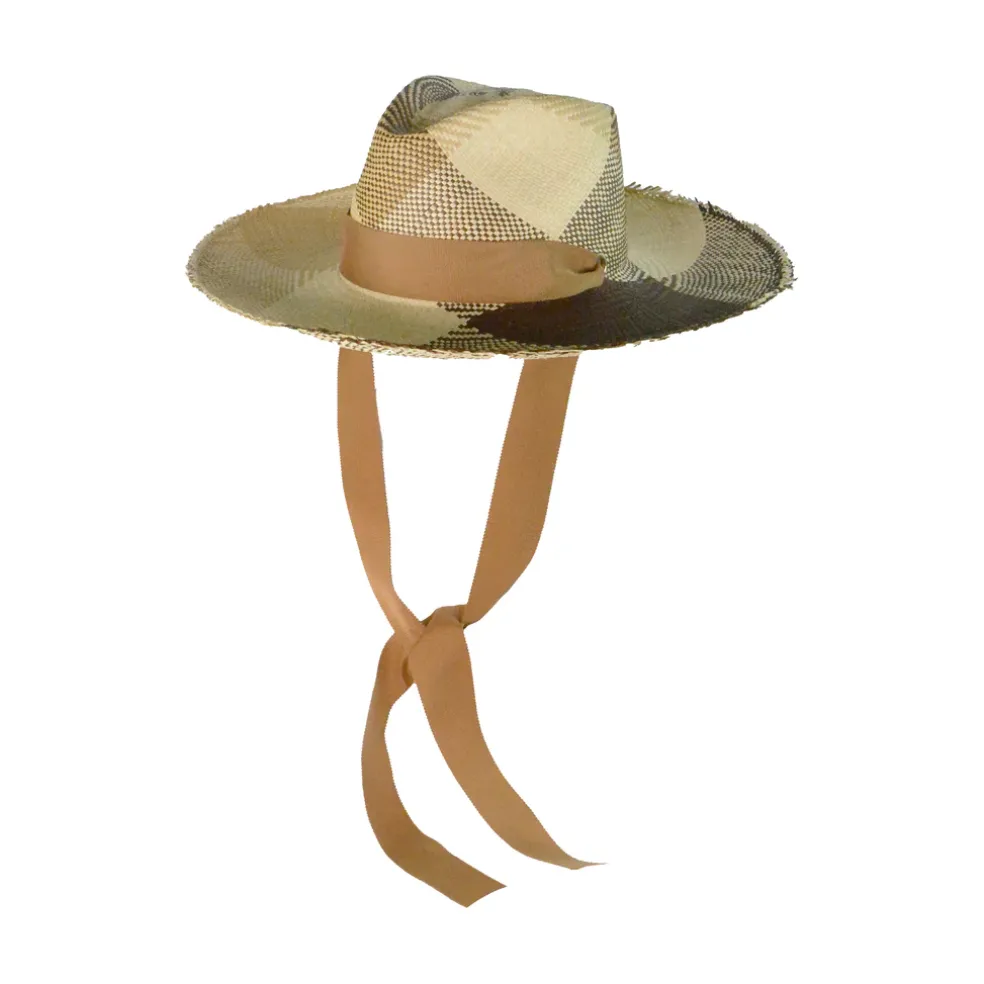 Hojas Frayed Aguacate Hat Long Brim