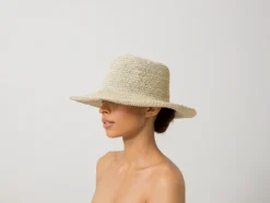 Moldeable Crochet Hat With Wire Brim And Mettallic Thread